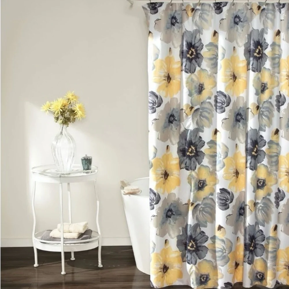 NWT-LUSH DECOR-SHOWER CURTAIN BUNDLE